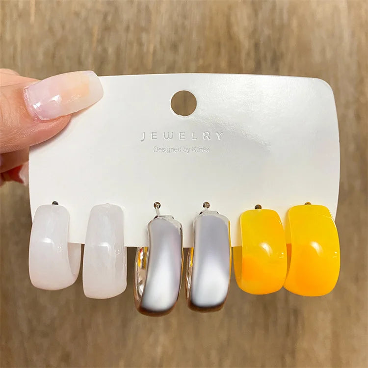VKME Clear Resin Hoop Earrings Sets for Women Acrylic Vintage Geometric Round Circle Cuff Earrings New Jewelry Gift