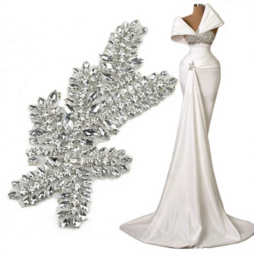 WRA-1037 Keering a Class Crystal Cloth Bling Rhinestone Iron-On Neckline Hot Fix Applique for Dress