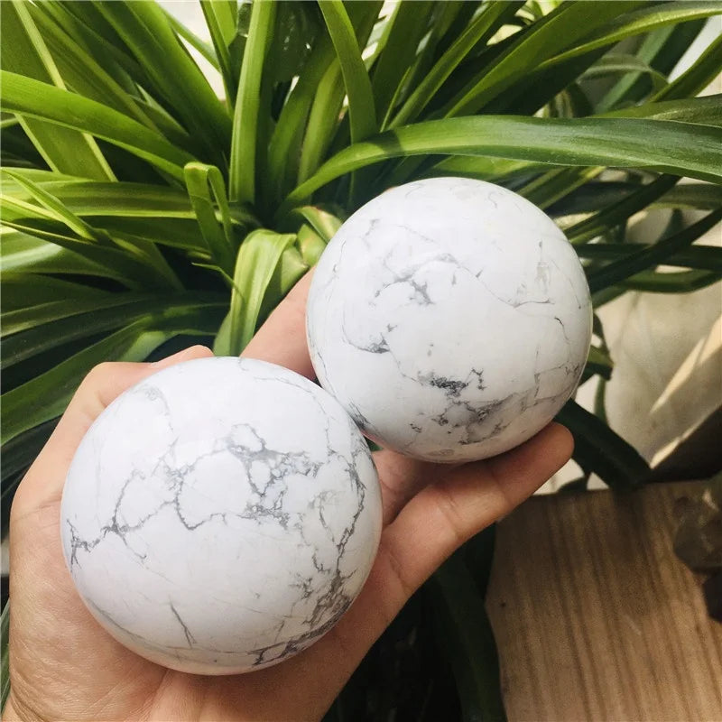 Wholesale High-quality Crystal Ball Healing White Turquoise Stone Sphere  for Decoration