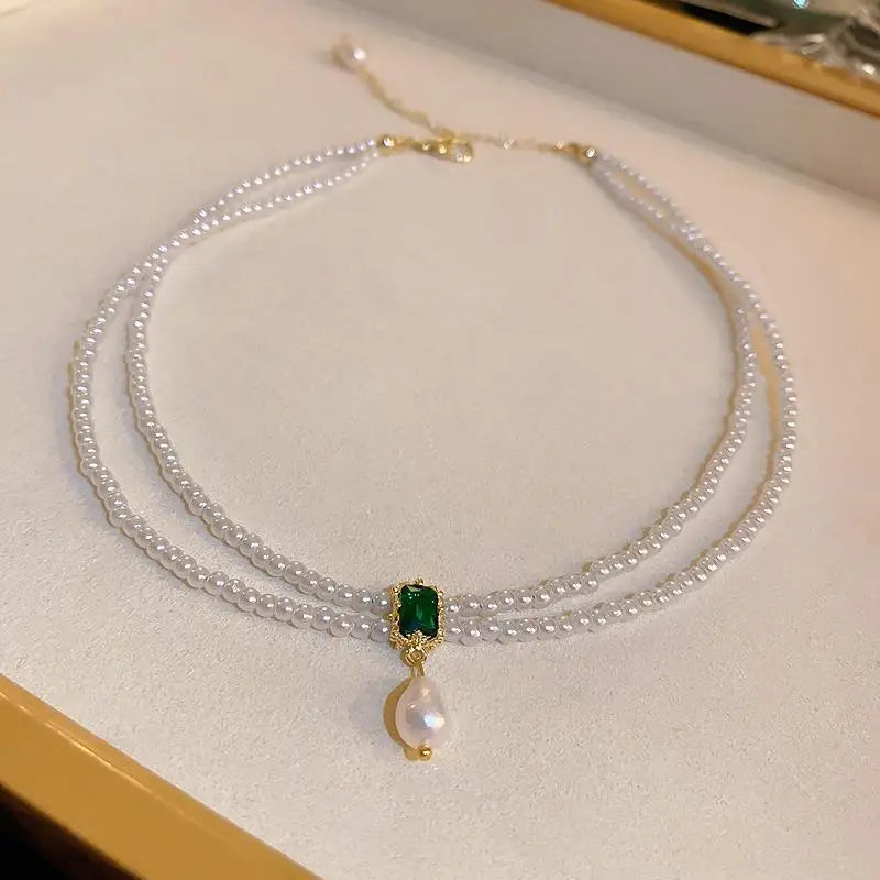 European American Retro Style Double Layer Stacked Emerald Square Diamond Imitation Pearl Necklace for Women Elegant Alloy