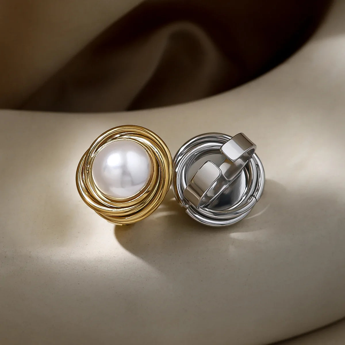 2025 Wholesale Fashion Jewelry Simple 18K Gold Plated Waterproof Pearl Inlay Stainless Steel Open Ring for Women