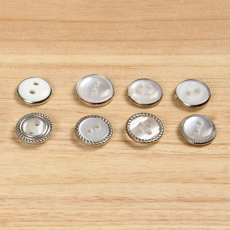 18L 11.5mm Gold Silver Copper Metal Rim 2 Holes 4 Holes Round Pearly White Resin Buttons for Shirt