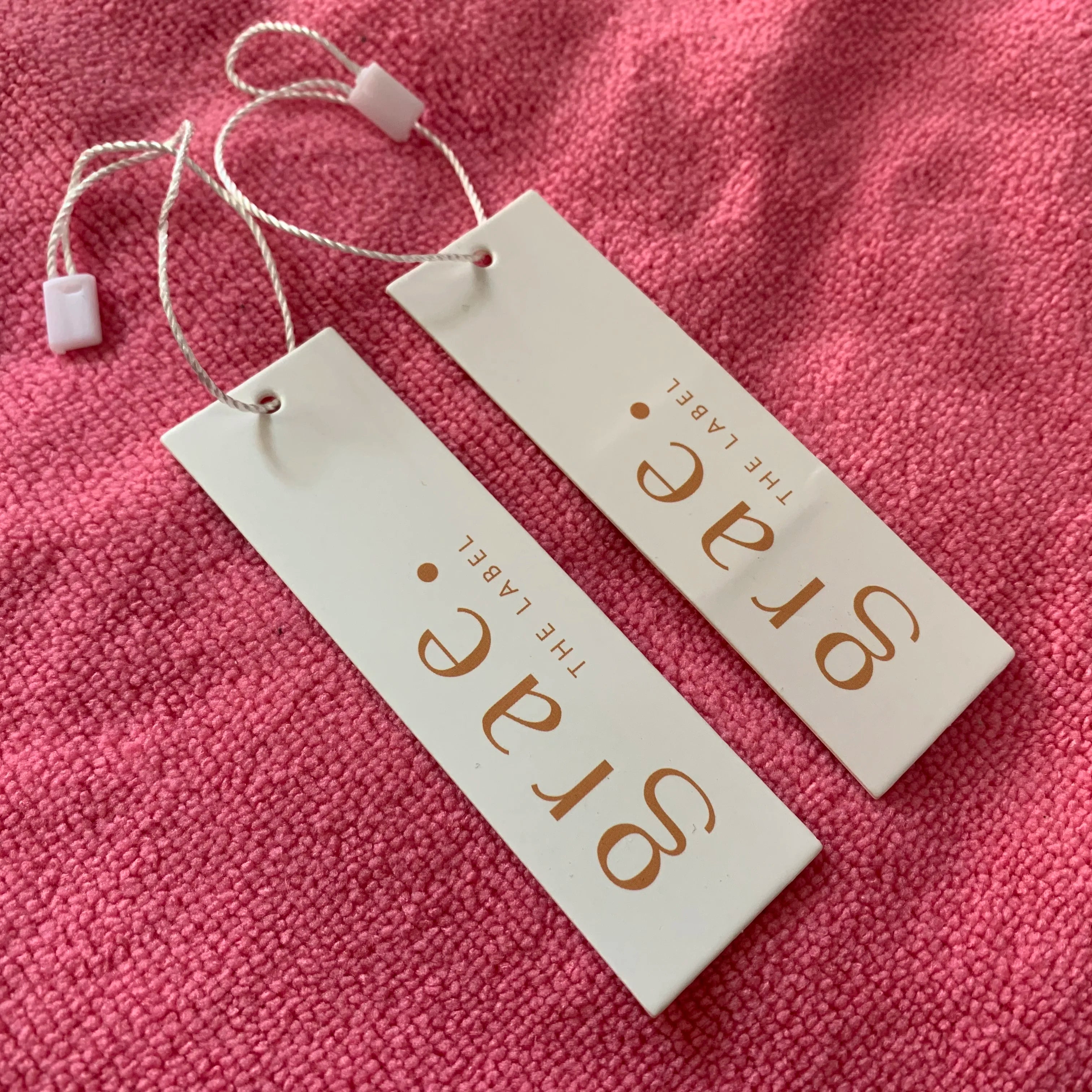 Custom Luxury Brand Hang Tag Garment Paper Hangtag Swing Tag for Clothing and Bag