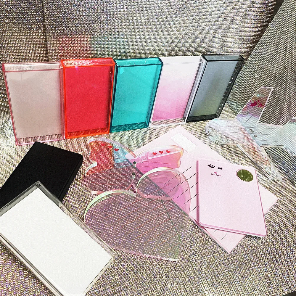 Custom Colorful Acrylic butterfly Heart Shape Lash Tile Plate With Cover Eyelash Holder Organizer Storage Box for Lash Extension