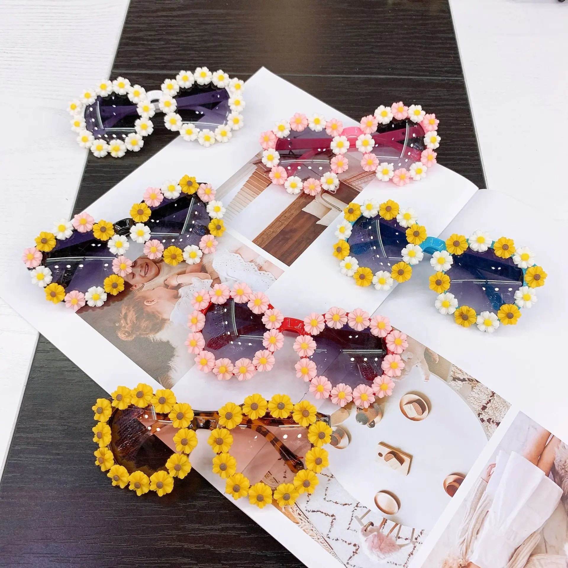 Newest Fashion Kids Sunglasses Cute Daisy Sun Flower Shades Round Luxury Children Kids Sunglasses