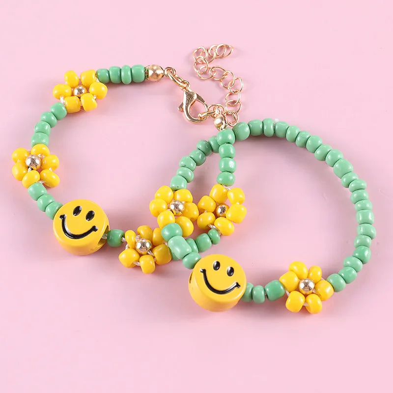 Customize Litter Girls Bracelet Fashion Green Flower Charms Handmade Small Seed Beads Happy Face Beading Bracelets for Children