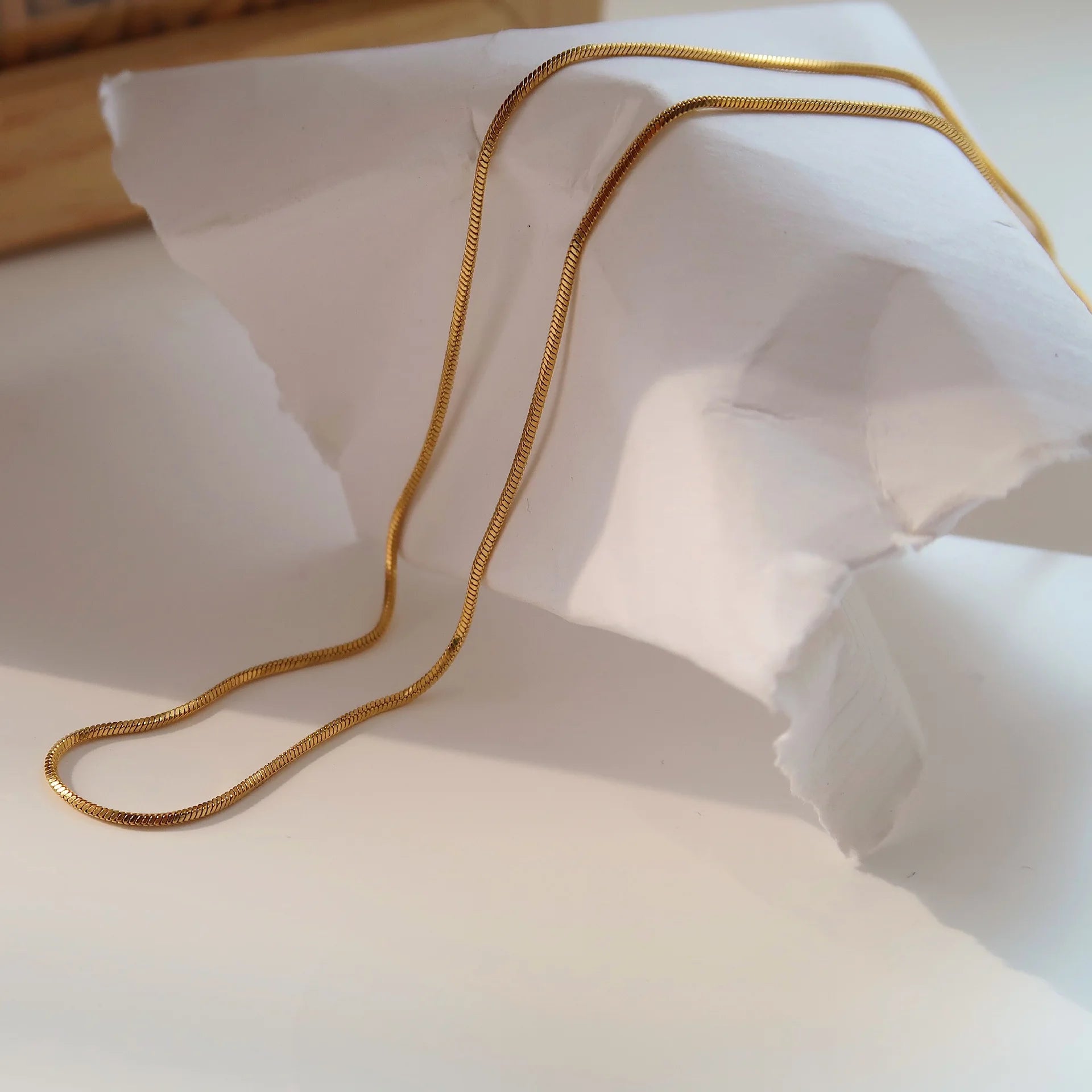 Minimalist 1.5mm Round Snake Bone Chain Chokers Necklace Waterproof 18k Gold Plated Stainless Steel Necklace for Women