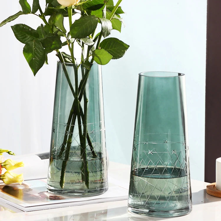 Custom Modern Nordic Style Luxury Eco-friendly Glass Tabletop Vase 12*25cm Home Decorative Accessory
