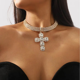 Exaggerated Large Cross Choker Necklace Rhinestone Chain for Women Shiny Bling Crystal Multilayer Necklace Wedding Jewelry