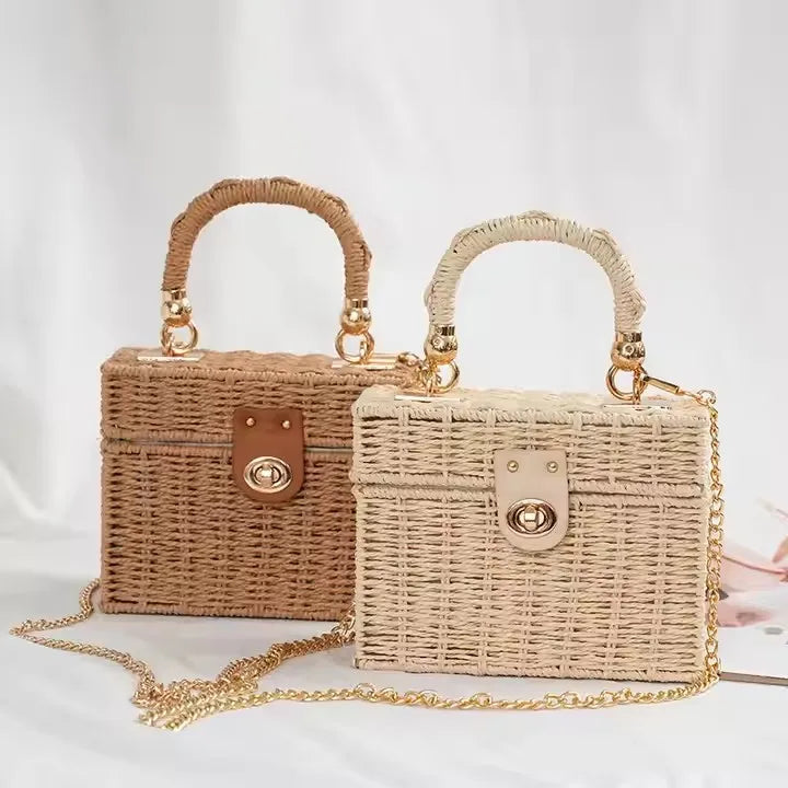 Durable and Eco-Friendly Woven Straw Crossbody Handbag with Chain Decoration New Square Beach Shoulder Bag for Ladies