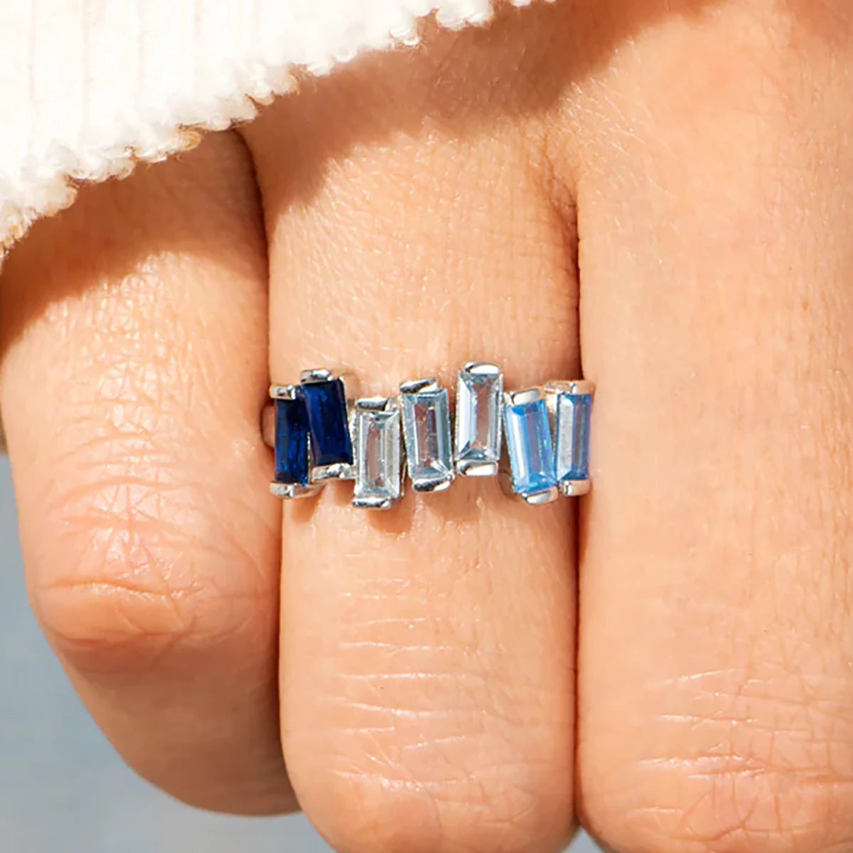 CAOSHI Custom Fresh Blue Geometry Design Crystal Cubic Zirconia Band Rings for Fashion Jewelry CZ Rings Women Engagement Wedding