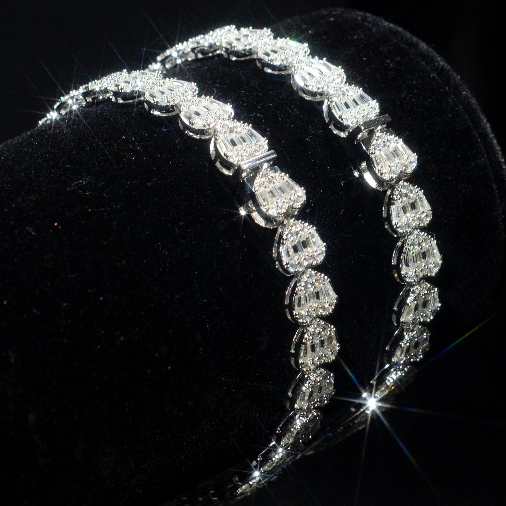 Handcrafted Heart Tennis Link Chain Bracelet 7MM Emerald Cut VVS Moissanite Diamond Necklace Iced Out Fine Jewelry for Woman