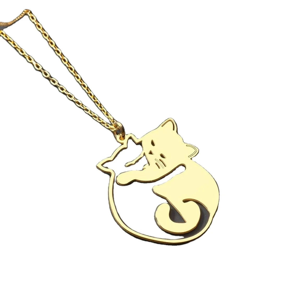 High Polished Stainless Steel 18k Gold Plated Hugging Kitty Necklace Black&White Cat Cat Lover Jewelry Women