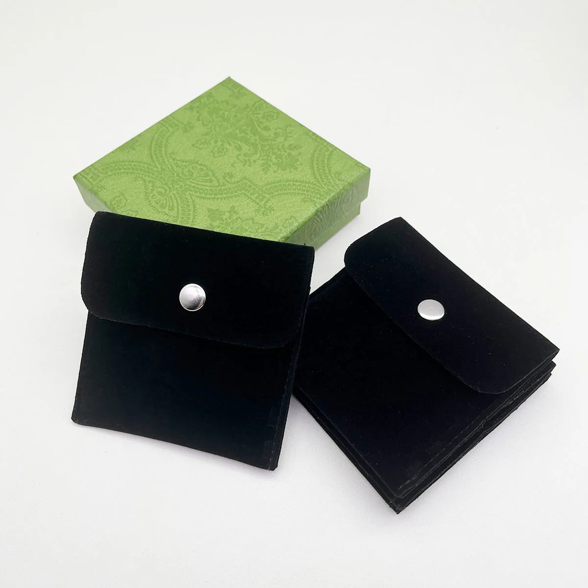 Ready to Ship Black Thick Velvet Falp Jewelry Package Pouch in Stock Velvet Jewelry Pouch for Earring Necklace