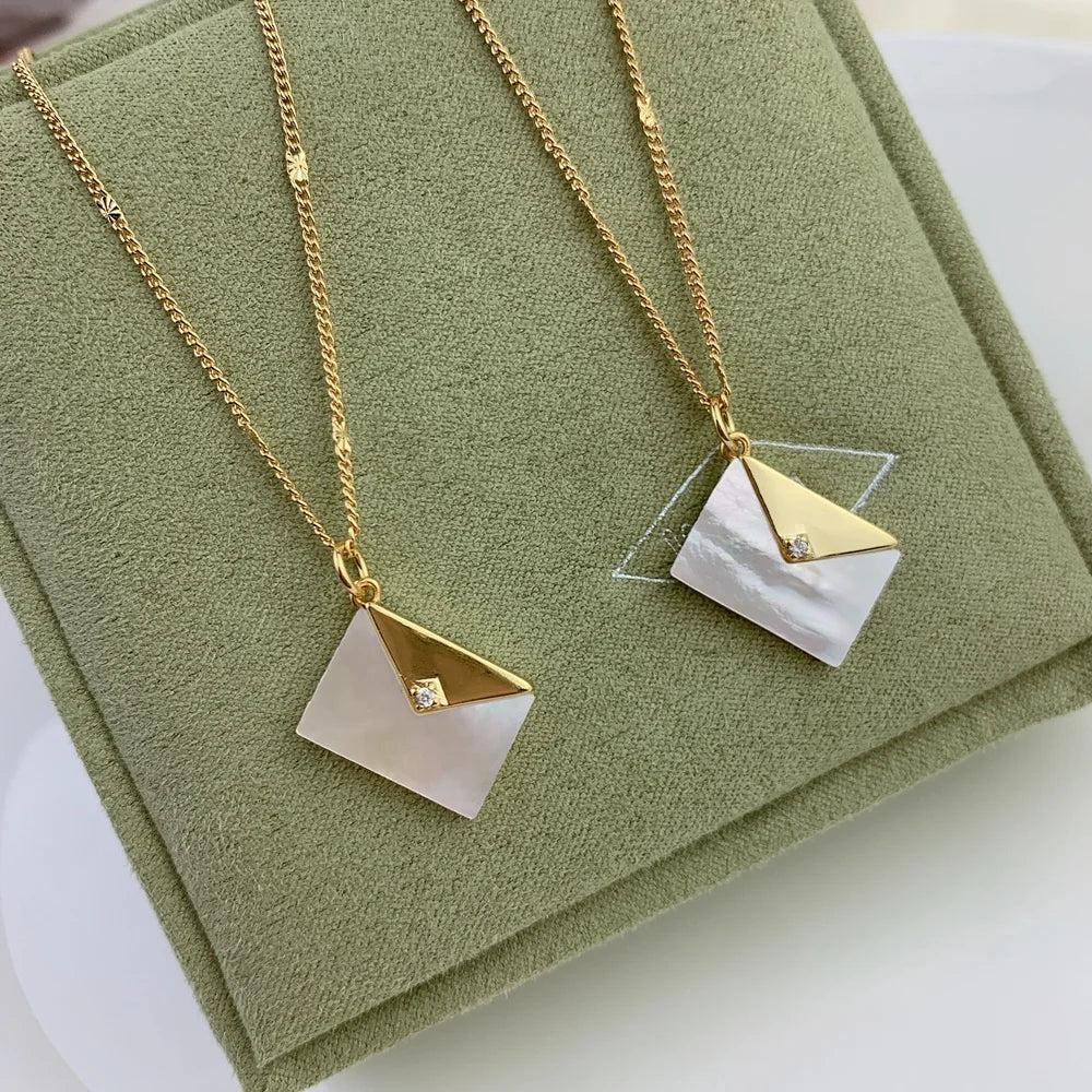 Fashion Gift Jewelry Personalized Natural Shell Envelope Necklace Choker for Women