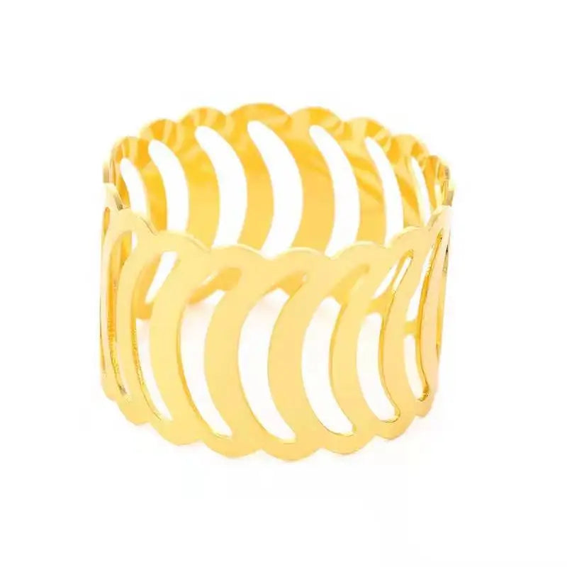 Cheap Metal Napkin Holder and Moon Napkin Rings Classic Design Table Accessories for Party Wedding Decoration Stocked Feature