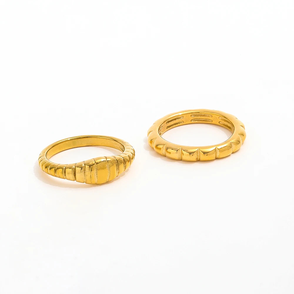 Fenny 18K Gold Plated Hot Seller Classic Designer Simple Narrow Croissant Stainless Steel Finger Ring for Women