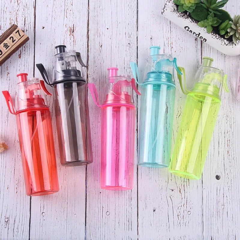 Wholesale 600ml Plastic Spray Water Bottle PS Material Cup With Handle Sports Bottle in Stock