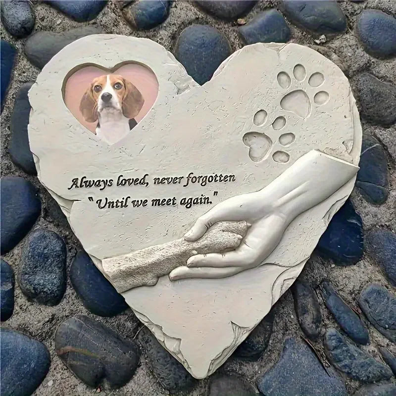 Hot Sale Heart Shape Pet Memorial Plaque with Photo Frame Weatherproof Resin Material for Garden Cemetery Decor
