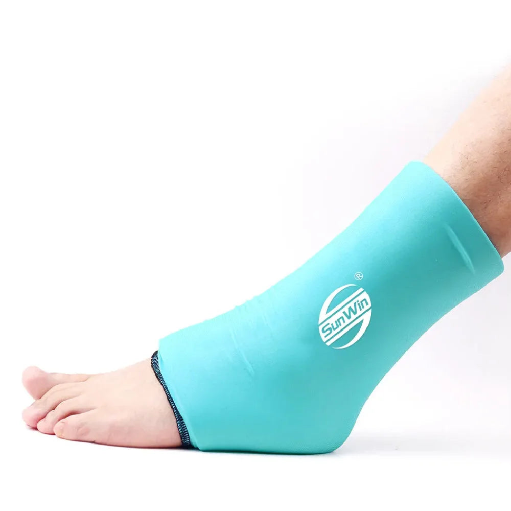 Hot/Cold Gel Compression Sports Sleeve Reusable for Arm Knee Leg Elbow Rehabilitation Therapy Flexible Ice Pack Wrap Pain Relief