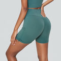 2026 New Design No Front Seam High Waist Back V Stitching Workout Shorts Summer Third Length Side Drawstring Running Shorts