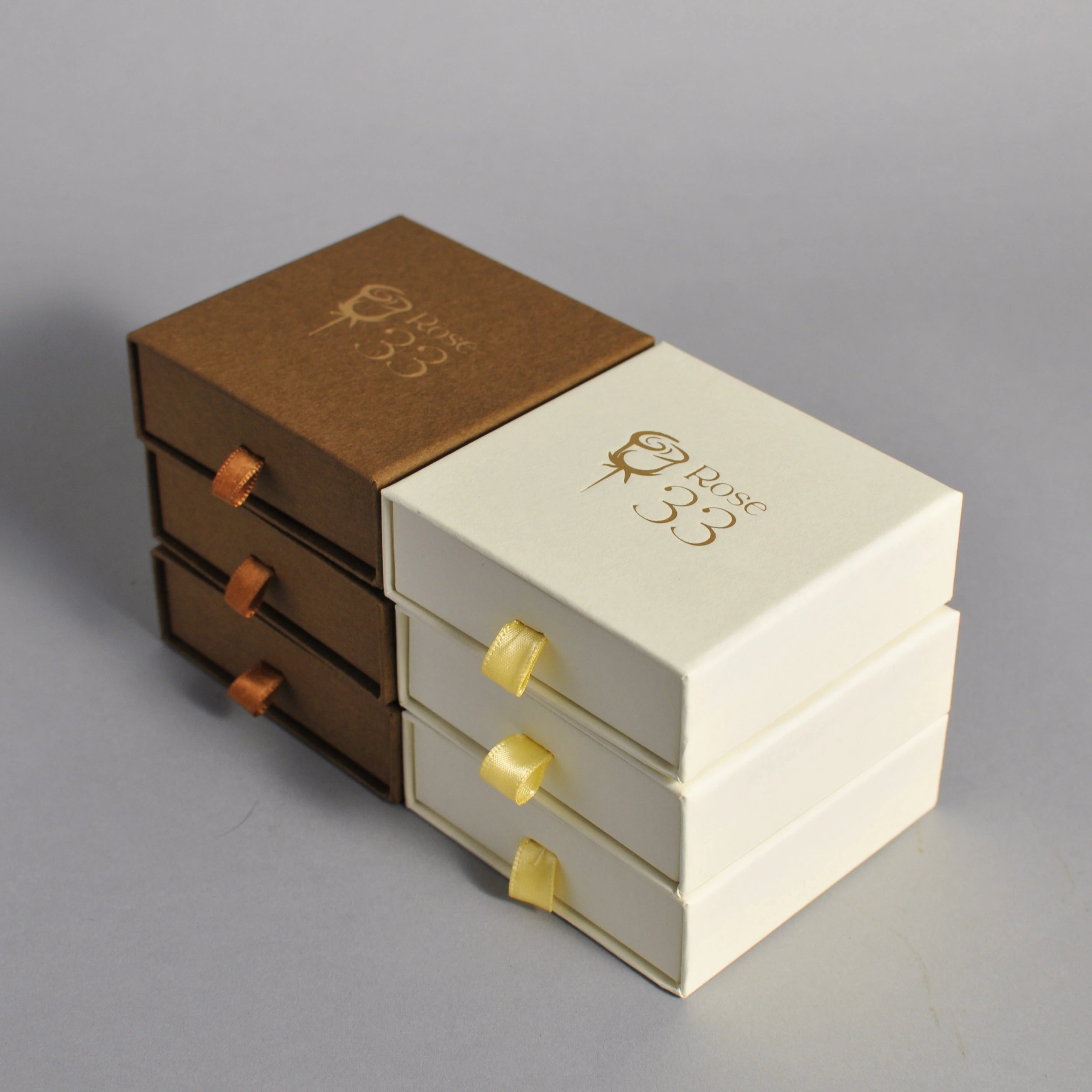 Low MOQ Custom Logo Luxury White Texture Slide Drawer Cardboard Jewelry Box for Necklace Gift Packaging