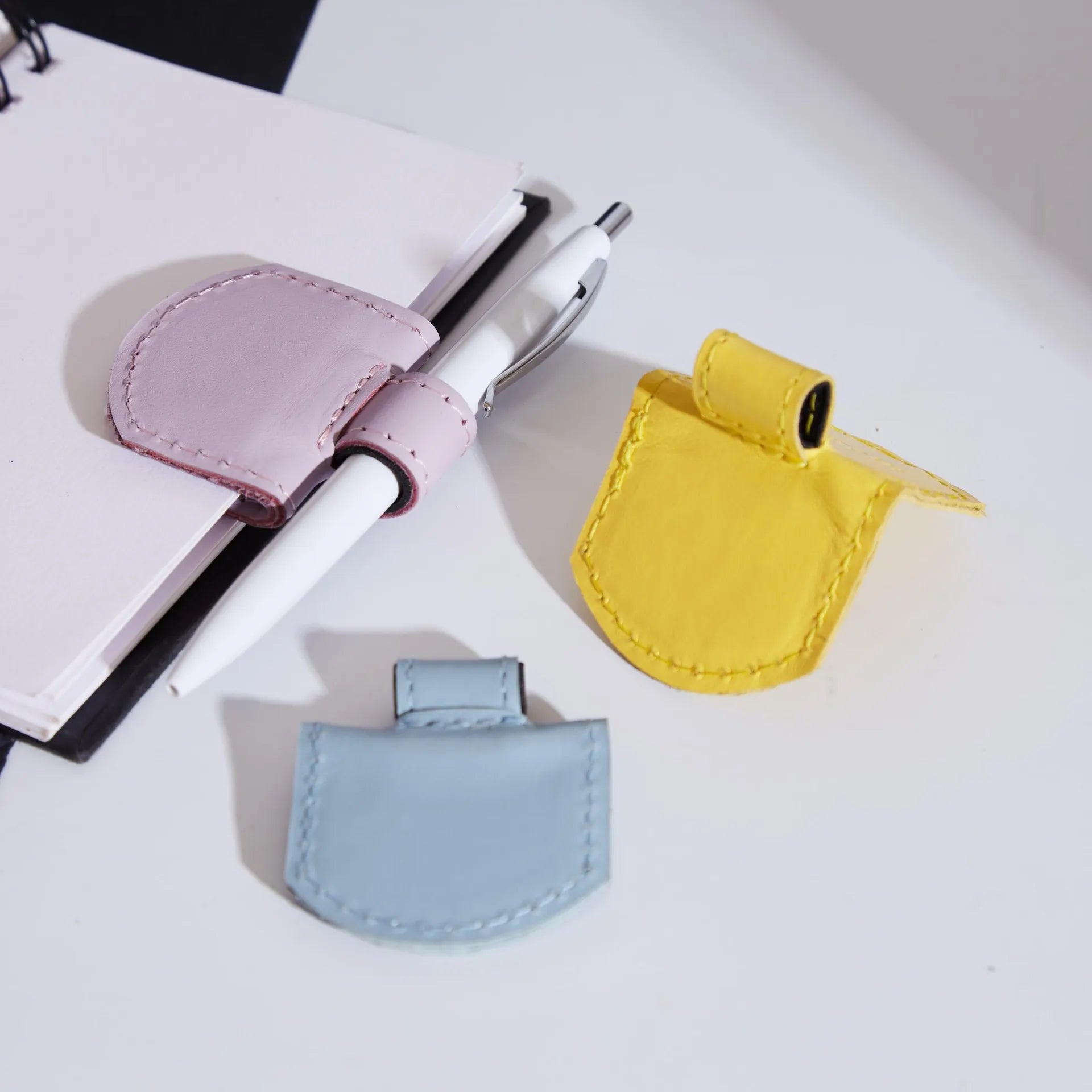 Custom Minimalist Magnetic Pen Holder PU Leather Bookmark Notebook Accessories for Her Birthday Gifts Office School Supplies