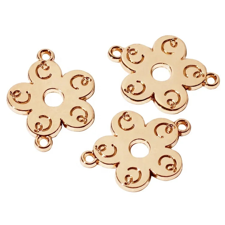 Fashion Style Accessories Flower Logo Pendant Handmade Decoration Metal Jewelry Fitting Alloy Metal Gold Hang Charm for Swimwear