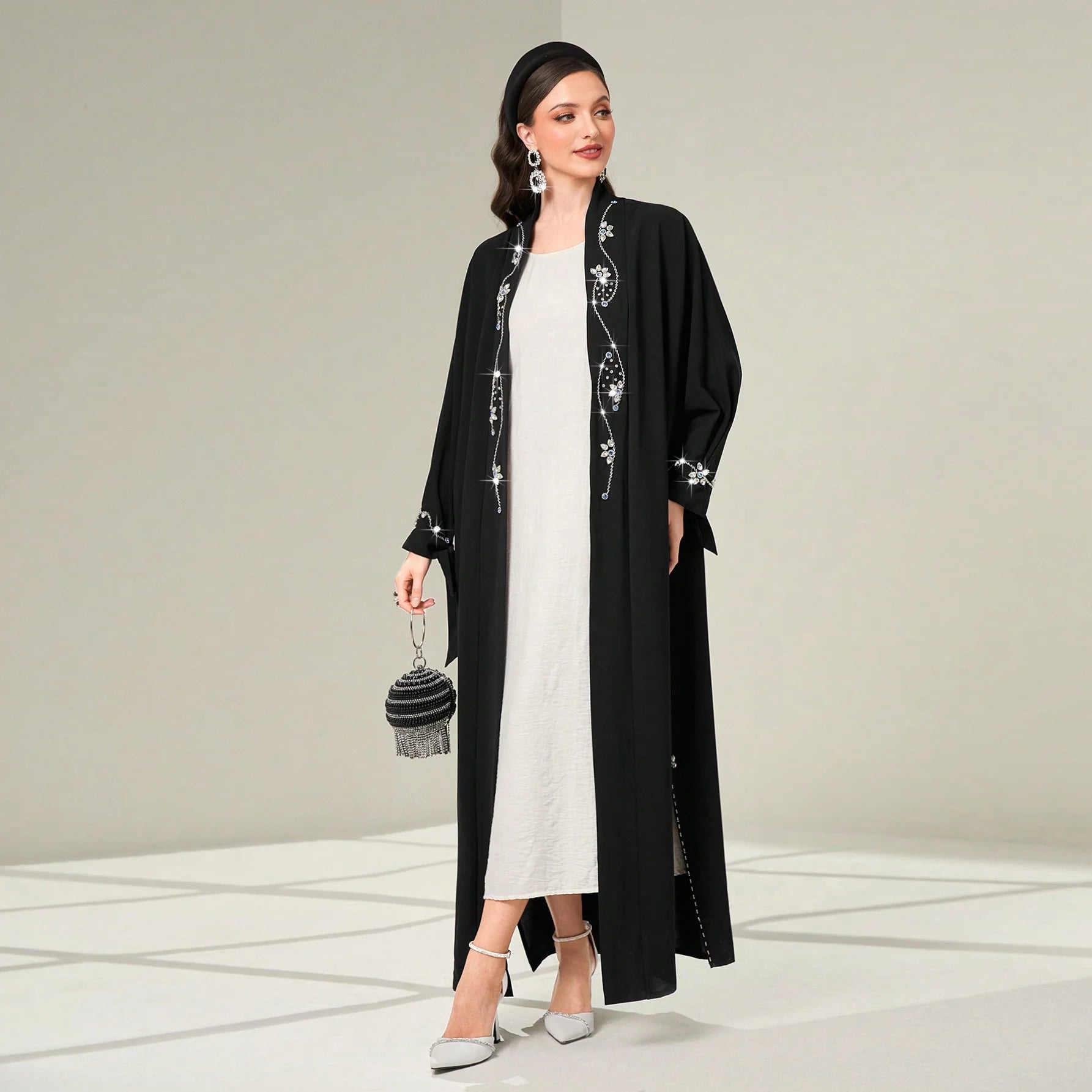 Dubai Abaya Beautiful Black Colour Muslim Traditional Abaya Hand Work Open Abaya Kimono Traditional Islamic Clothing for Women