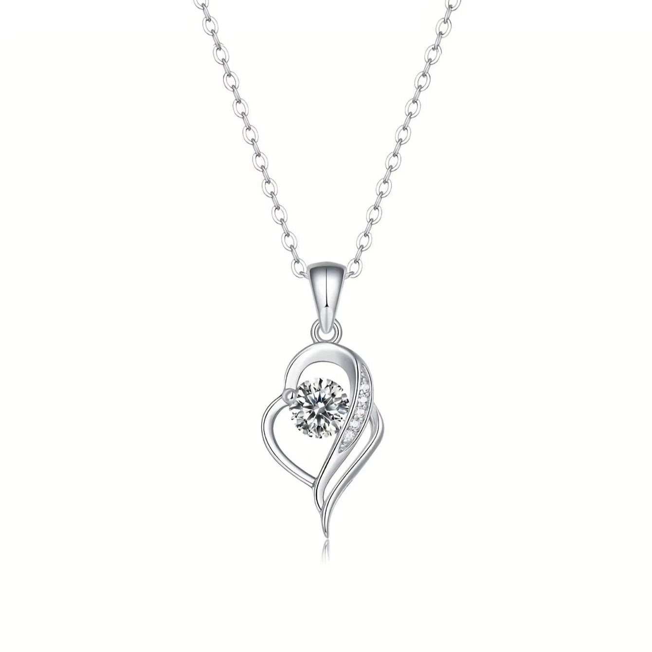 Women's Fashion 925 Sterling Silver Moissanite Diamond Pendant Necklace Trendy Heart Style Link Chain 2.33g Weight White Color