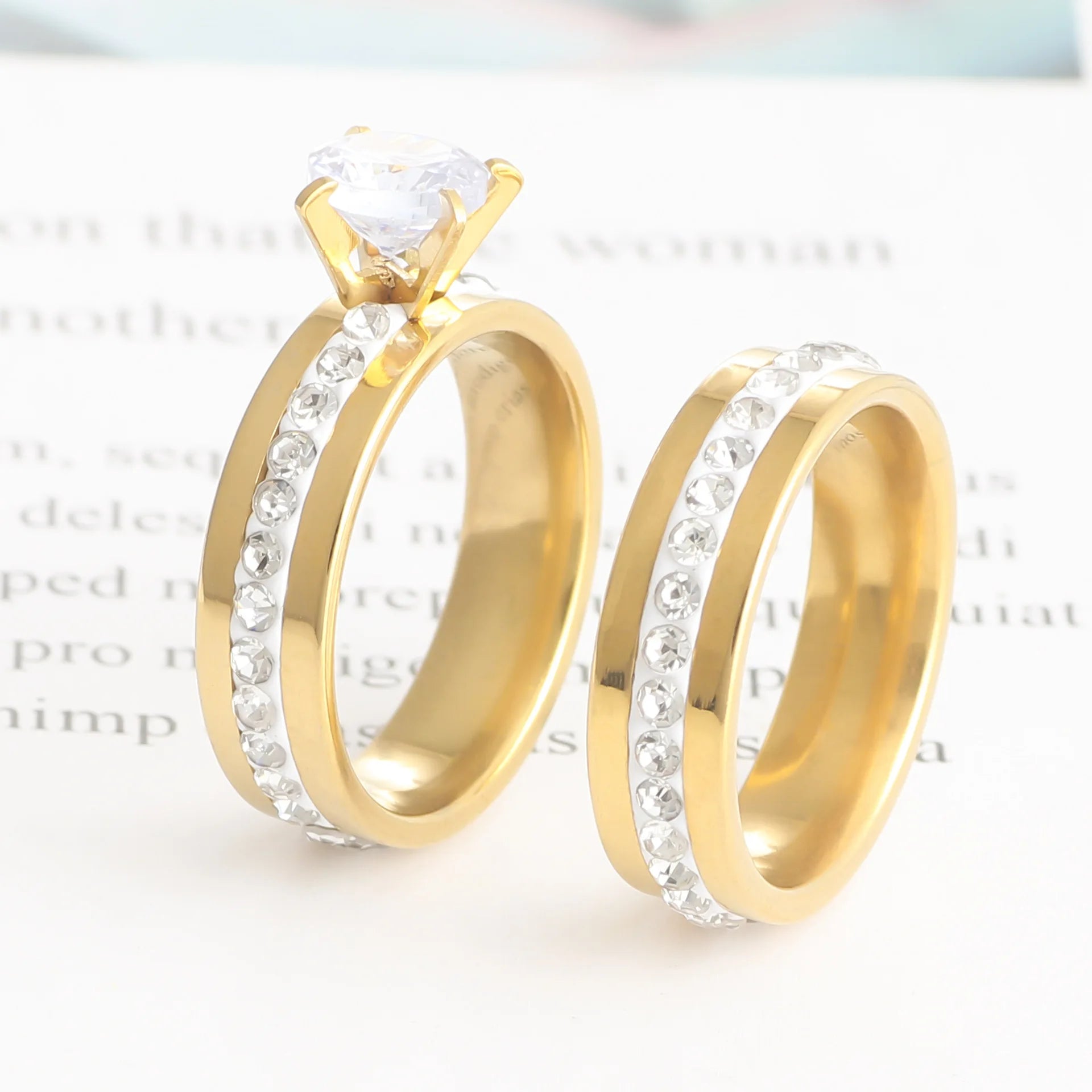 Fashion Hot Selling Diamond Stainless Steel Couple Rings Jewelry Titanium Steel Ring Inlaid Wedding Rings