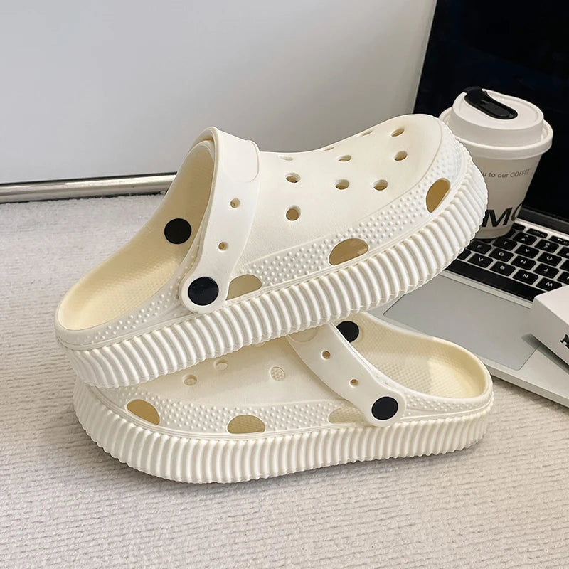 Promotions Eva Clogs Shoes for Womencrawler Tracks Sole Soft Clogs for WomenCustom Clog Shoes Runners Manufacturer