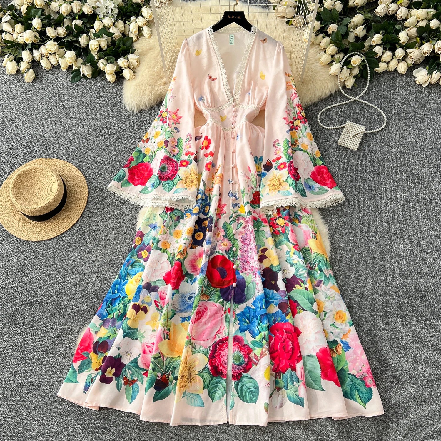 LW0986 2025 Spring Vintage Deep V-Neck Lace Flared Sleeve Waist Elegant Printed Long Dress Woman Casual Women'S Dresses