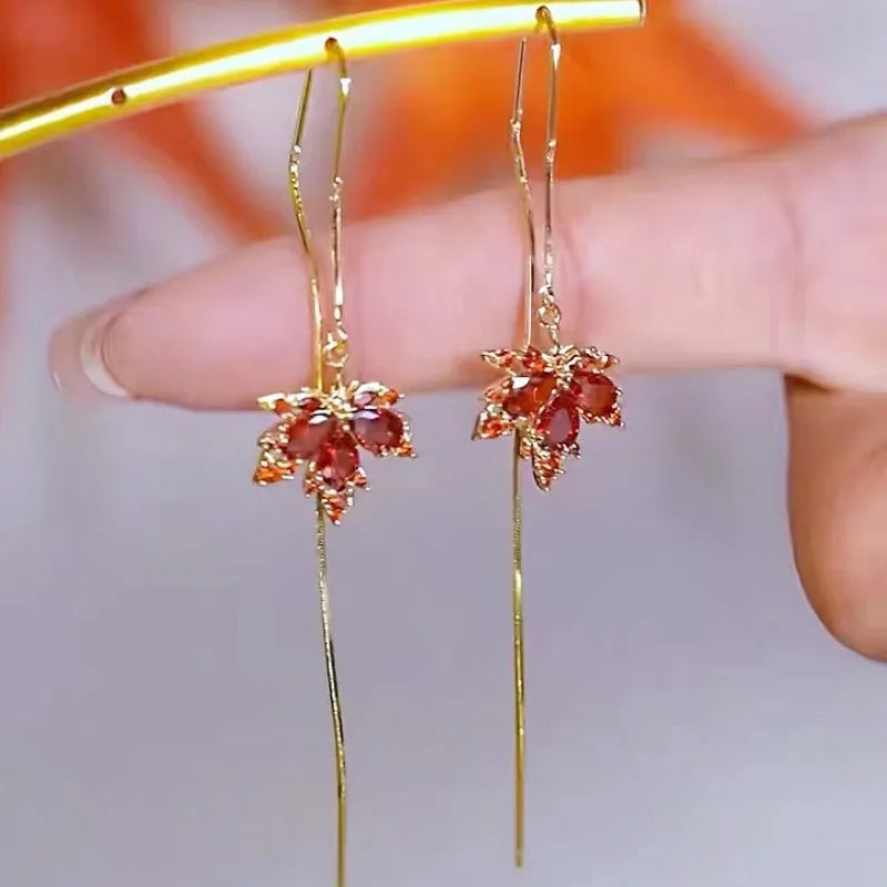 Aretes De Mujer 2023 New Design Long Line Red Green Color Maple Leaf Tassel Earring for Women