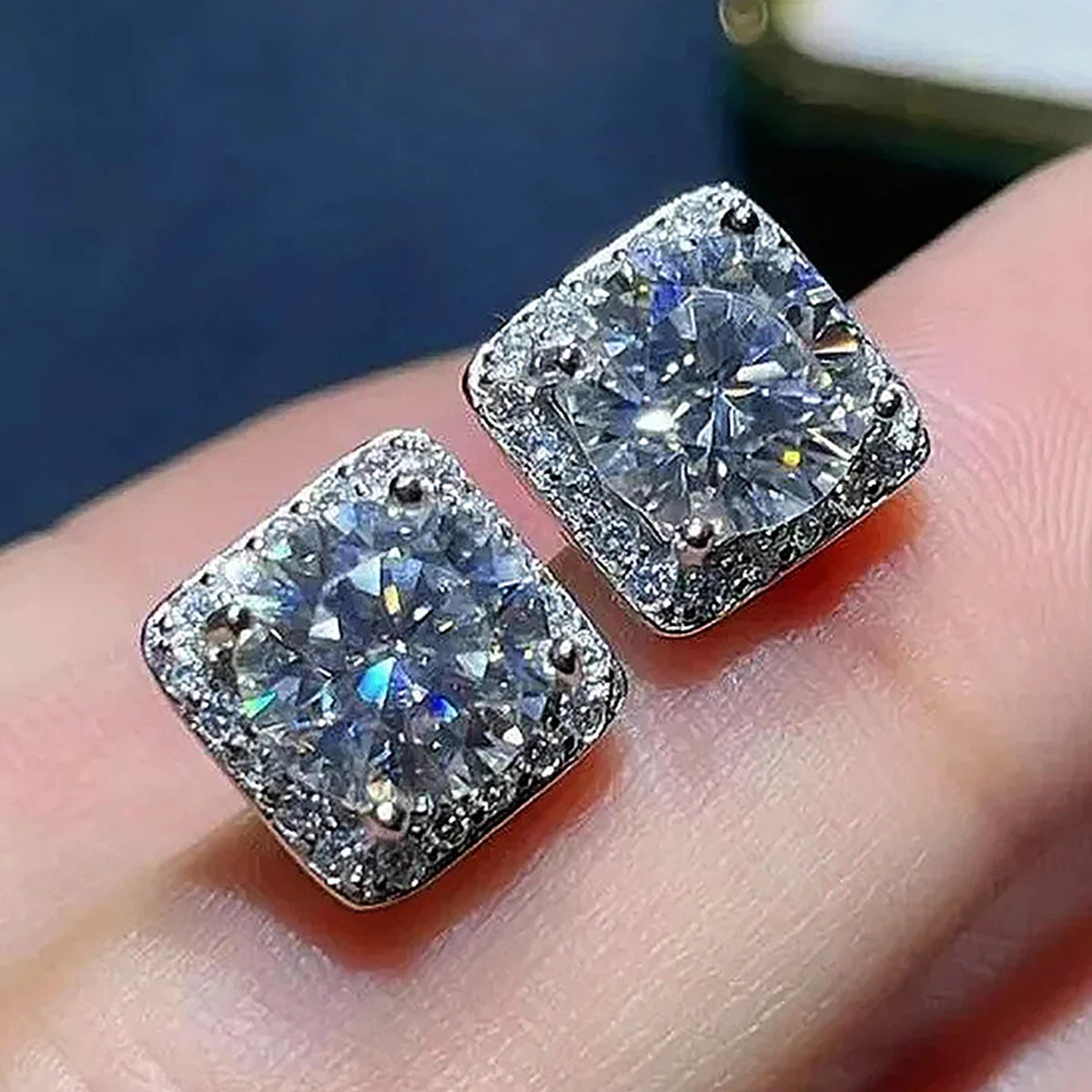 Huitan Dainty Square Design Dazzling 3A Zircon Stud Earring for Women Wedding Engagement Silver Plated Bridal Earrings Jewelry