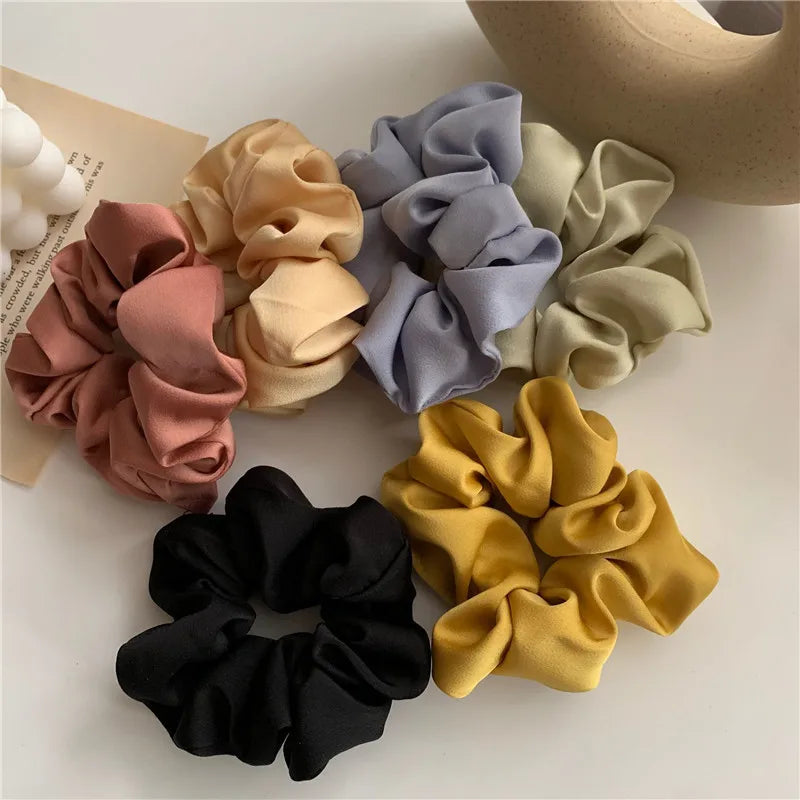 Hot Selling Fashion Solid Color Silk Scrunchies  Satin Elastic Hair Ties Simple Stretch Hair Band for Women Girls