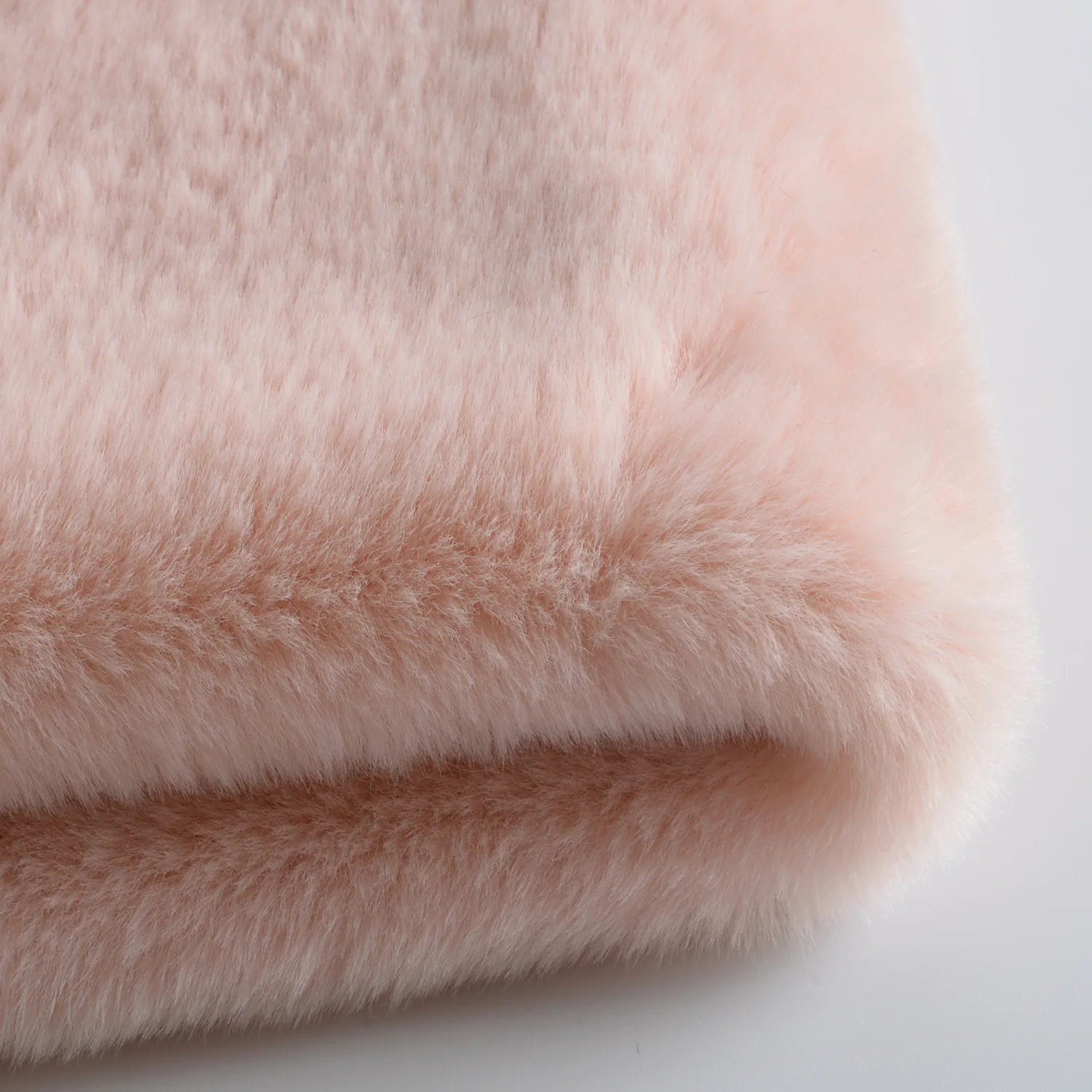 900g High Weight 18mm Super Soft Good Quality Solid Rabbit Faux Fur Fabric for Garment/Hand Bag