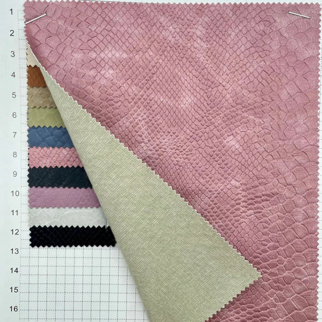 Direct Factory Sale Classic 0.7MM PU Animal Pattern Leather in Latest Style for Coats Jackets Outdoor Garments and Dresses