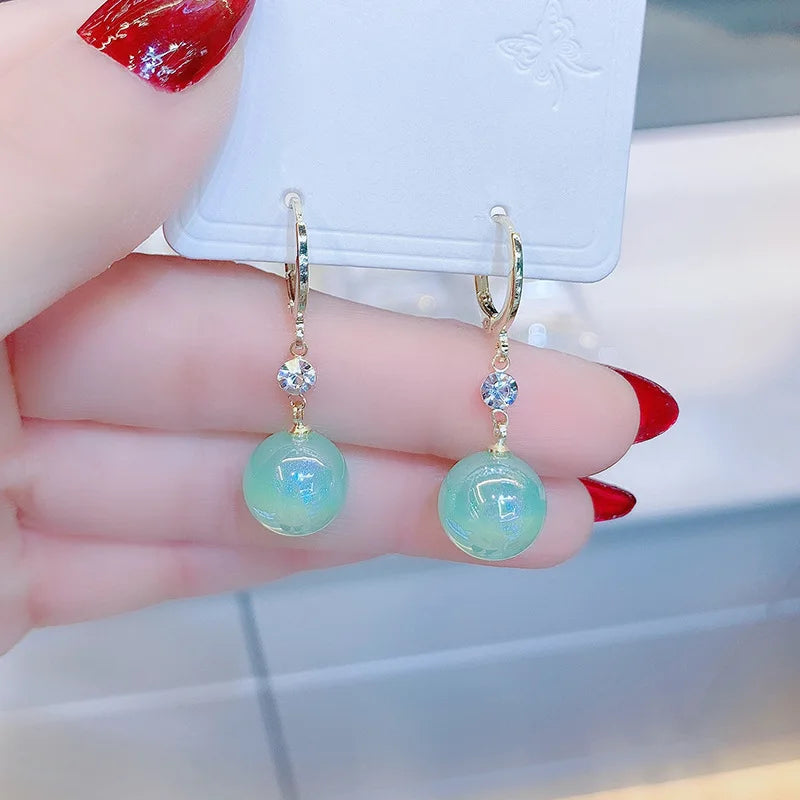 AA00209 Fashion Elegant Pearl Diamond Earrings Women New Trend Simple Light Luxury Earring Sense of Luxury Earrings Jew