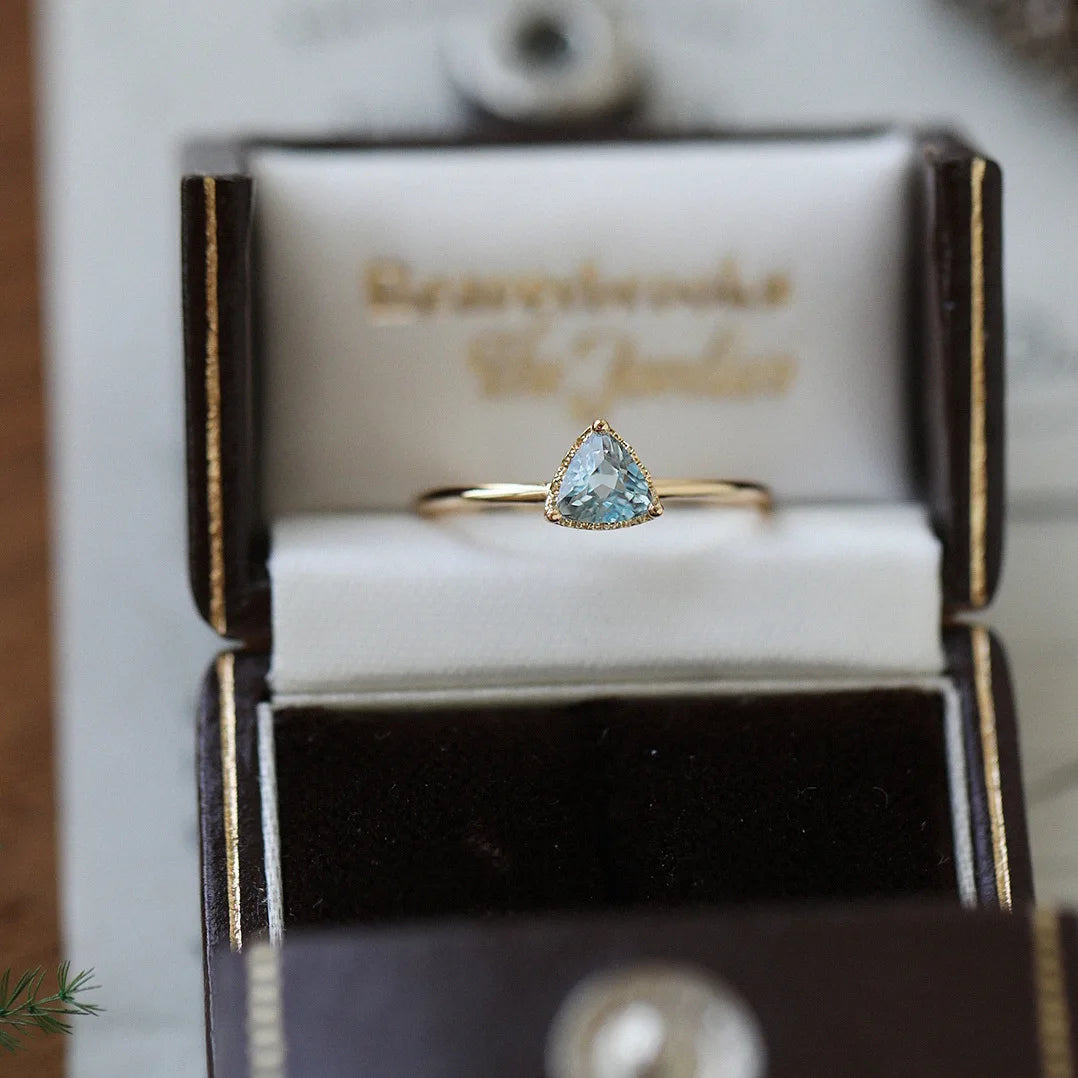 Luxury Simple Elegant INS Gold Plated 925 Sterling Silver Triangle Sky Blue Zircon Engagement Finger Rings for Women Jewelry