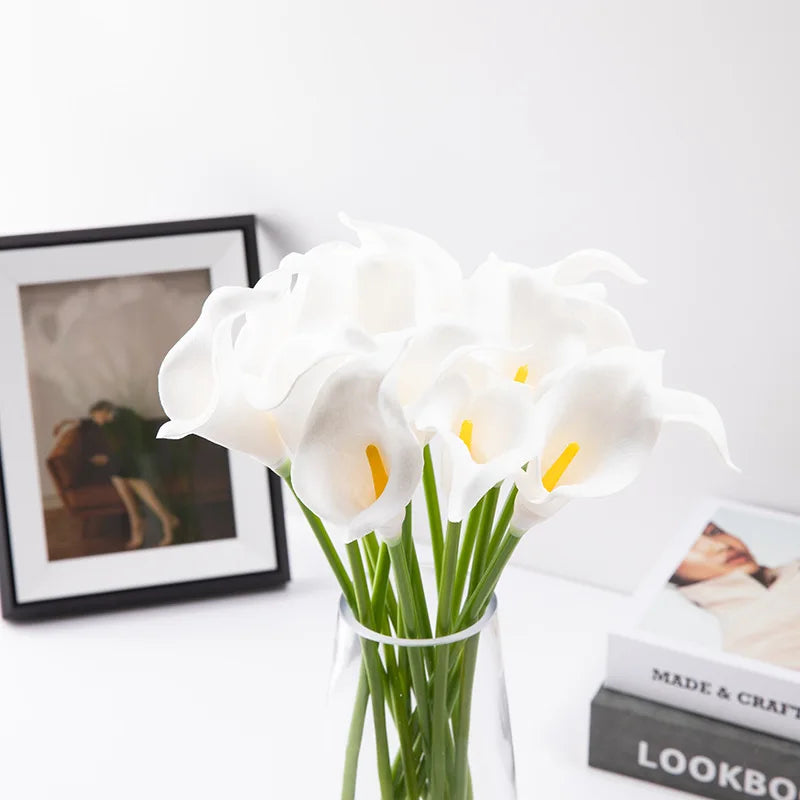 Hot Selling Pu Mini Artificial Flower Real Touch Calla Lilies Wholesale for Wedding Bouquet Bridal Home Calla Lily Decoration