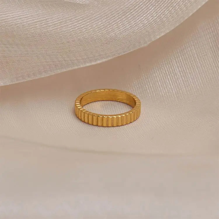 Chris April 316L Stainless Steel PVD Gold Plating Gear Stripe Wavy Knuckle Ring
