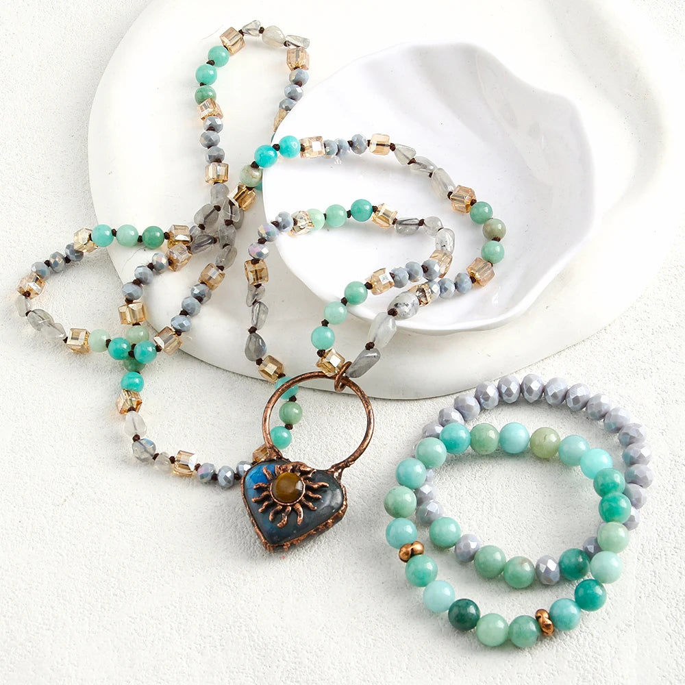 New Retro Bohemian Style Raw Stone Strawberry Quartz Pendant 6mm Natural Stone Glass Necklace 2pcs Elastic Stack Bracelet Set