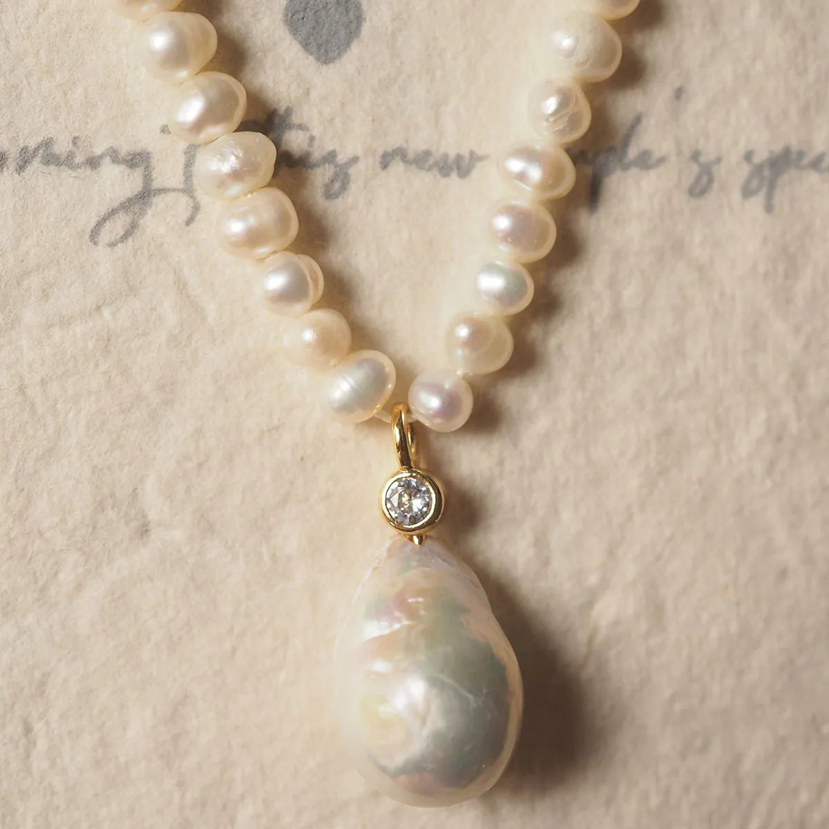 Certified Simple Elegant Freshwater Pearl Smile Necklace Choker Short Sweater Chain 3-6Mm Freshwater Pearl