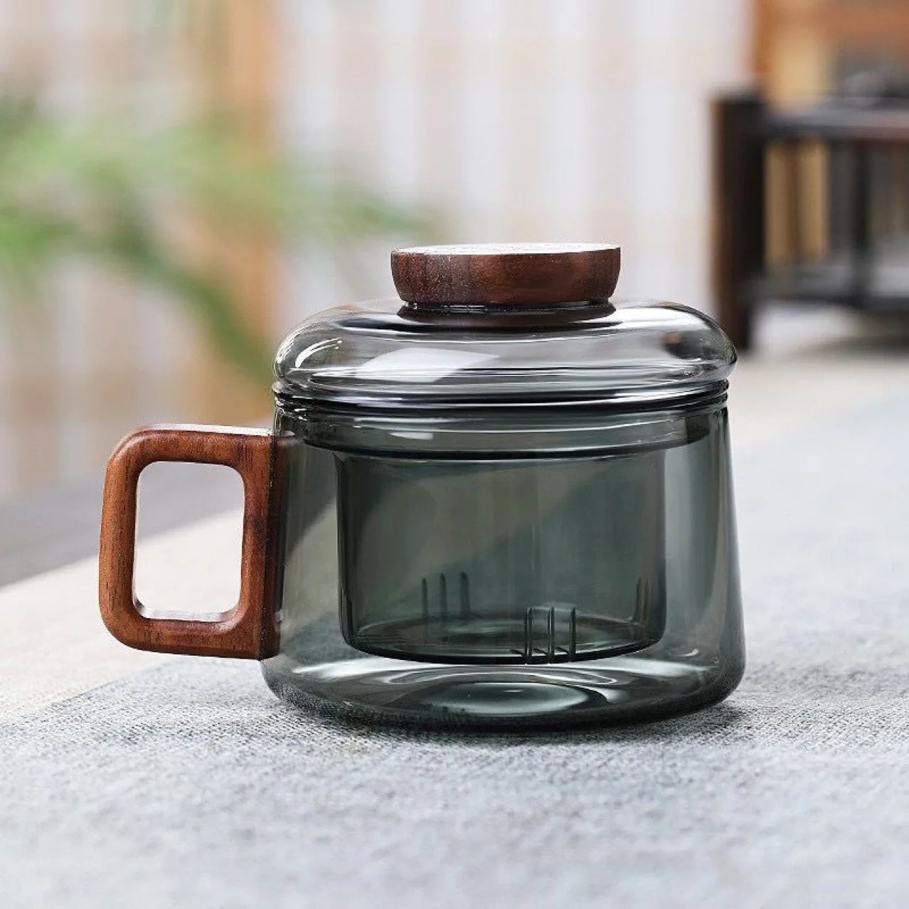 Transparent Black Large Capacity Household Glass Tea Cup with Filtered Separation 200ml