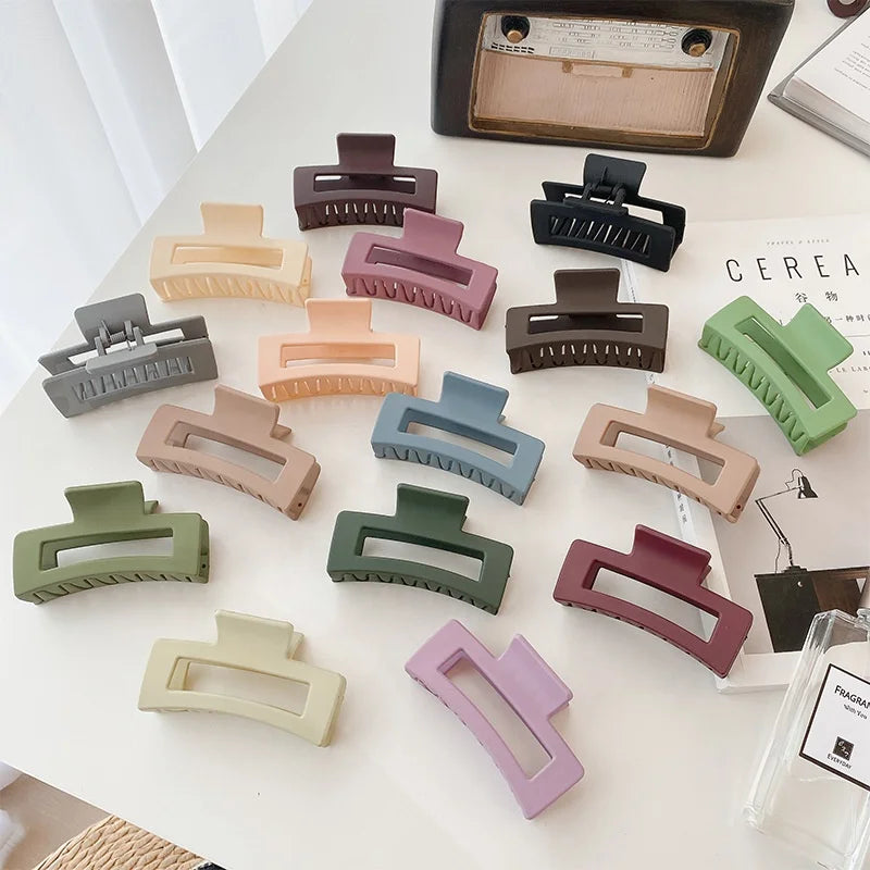 Hot Sell 8.5 cm PS Material Korean Hair Clip Temperament in Frosted Hair Claw