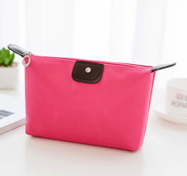 Hot Sale Toiletry Organizer Storage Makeup Bag Waterproof Outdoor Travel Cosmetic Bag Large Capacity Dumpling Shape Makeup Bag