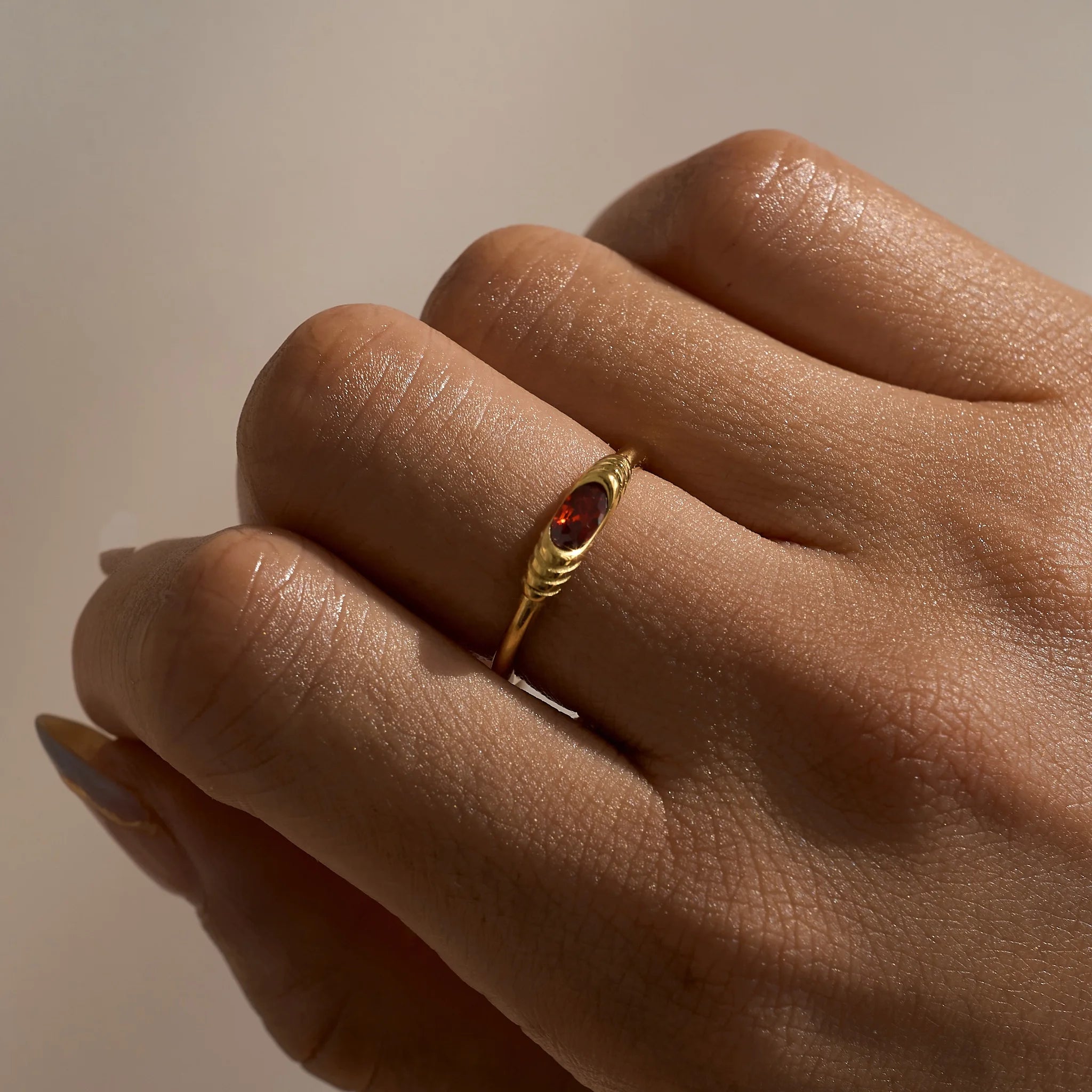 Dazan SUMMER HOT New Ins Trendy 18k PVD Gold Plated Stainless Steel Minimalist Design Deepred Zircon Ring Lady Skirt Jewelry