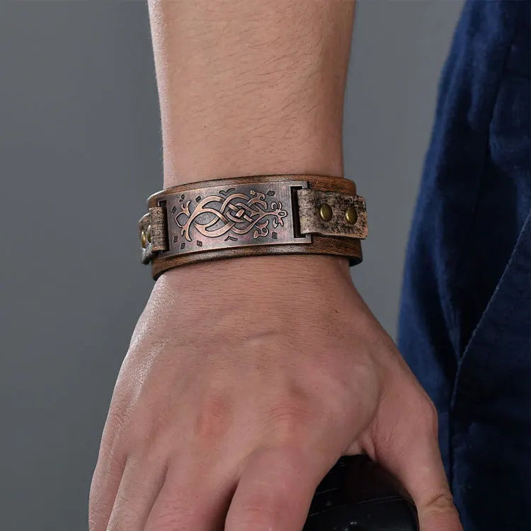 SC Fashion Punk Carved Totem Square Button Wrap Bracelets Bangles Men Retro Antique Bronze Wide Leather Bracelets Jewelry 2023