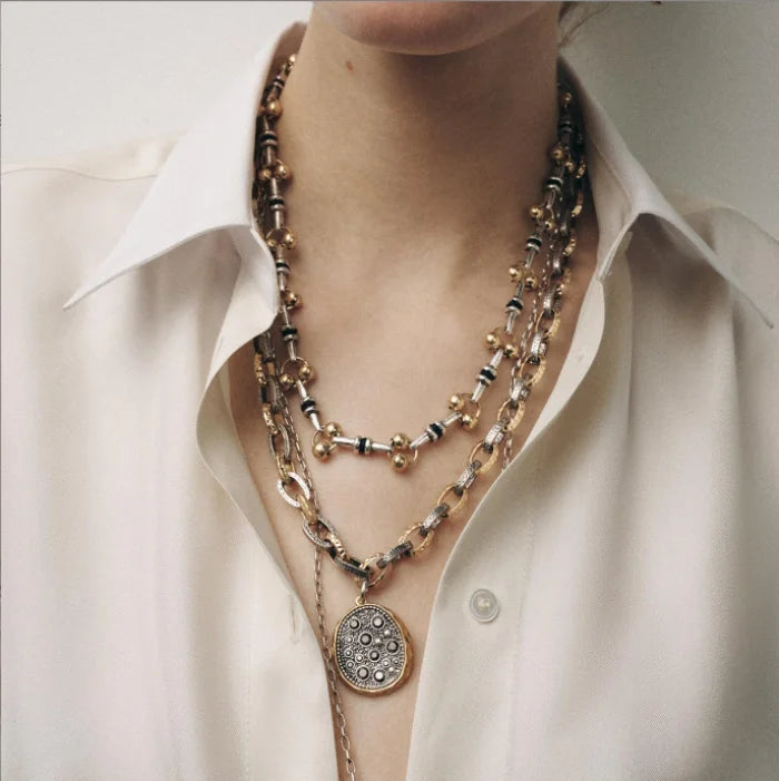 ZAA Vintage Gold Plated Alloy Animal Horn Necklace and Earring Set for Gift Occasions